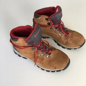 Women’s Hiking boots 7.5